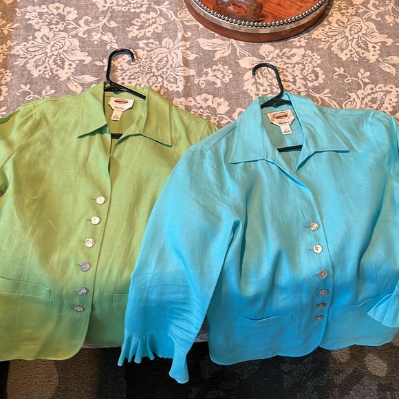 Talbots size 6 TWO linen blouses with front pockets and ruffle sleeves. - Picture 2 of 11